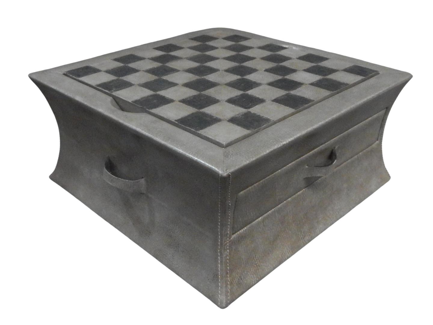 The leather game box for card games with a stitchless/stitches design and chess